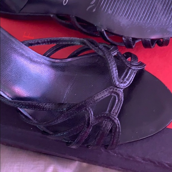 strapless heels - Picture 4 of 5